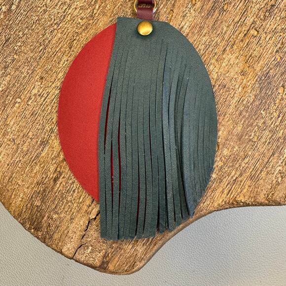 Portland Leather Picasso Tassel Bag Charm ENCHANTED Picasso Tassel Boho - Picture 6 of 6